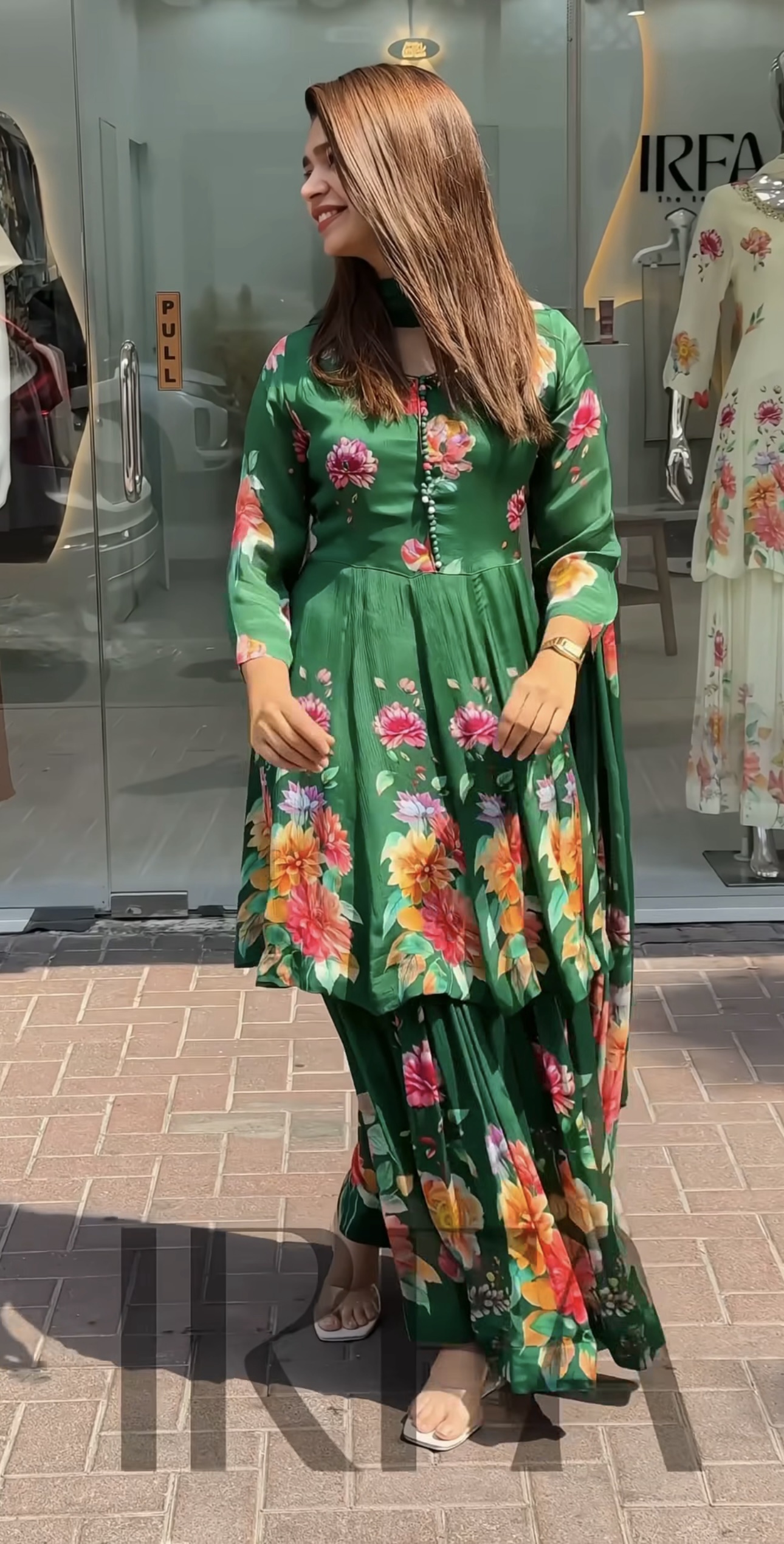 Chinnon skirt suit