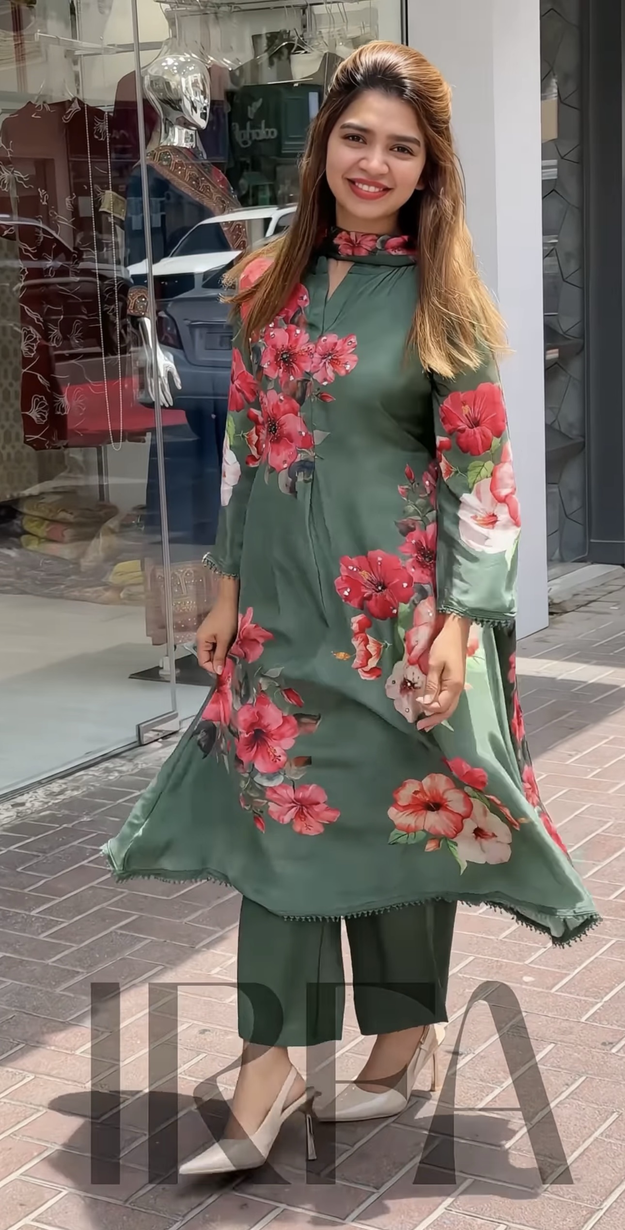 Crepe silk suit